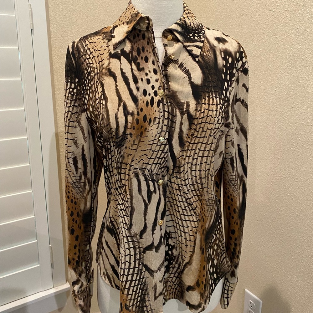 ST. JOHN Animal Print Brown Silk Spandex Blouse Gold Tone Buttons EUC Size 4
